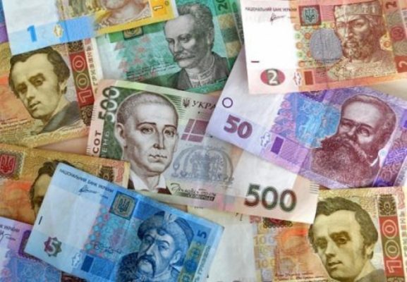 Гривня міцнішає: вартість на міжбанку, чорному та готівковому ринках