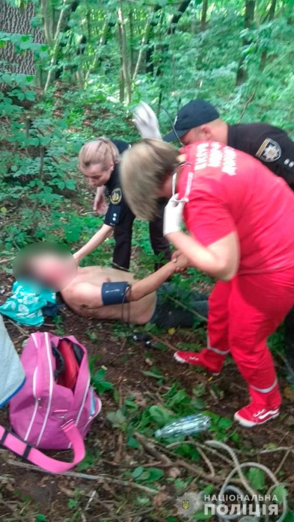 На Буковині водій намагався повіситися після того, як вчинив ДТП(ФОТО)