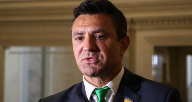 Скандальний нардеп Тищенко вчергове оконфузився і нагрубіянив журналістці: “Ну хто ви?”