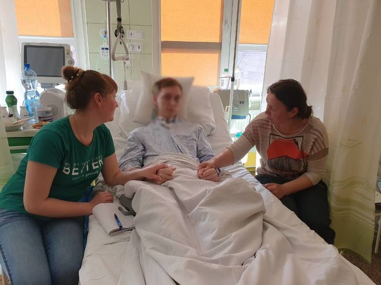 У Польщі в розважальному закладі жорстоко побили двох молодих українців (ФОТО)