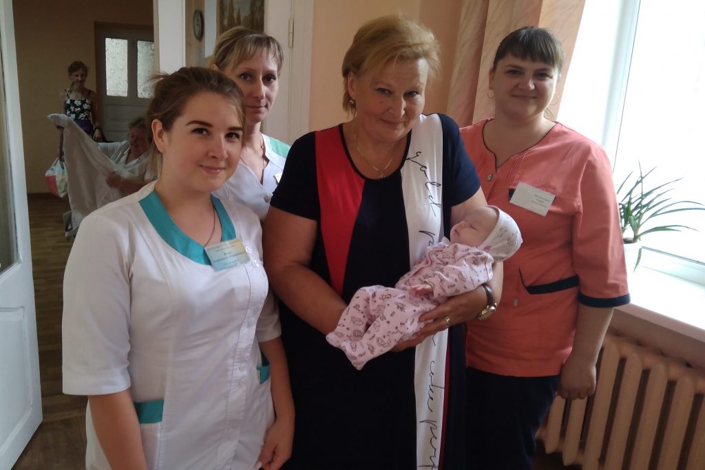 Відмовились від дитинки: двохмісячна Полінка шукає батьків