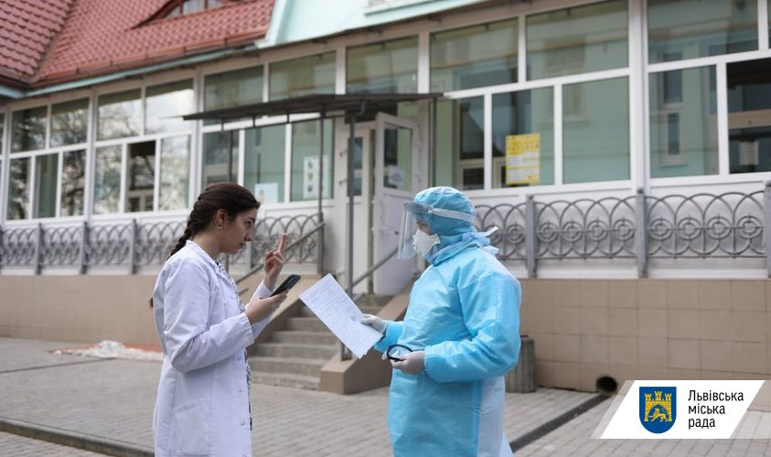 Після вихідних у Львові та на Львівщині число хворих на коронавірус зросло у 4 рази