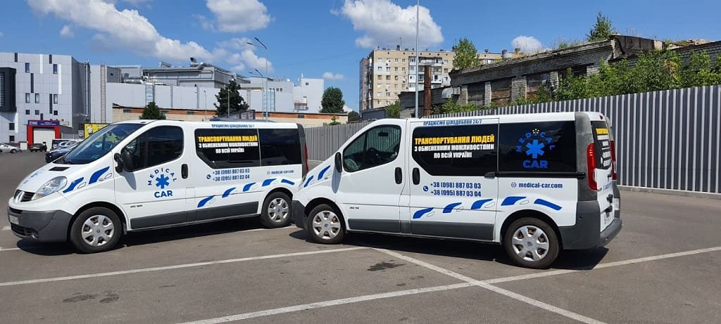 Перевезення лежачих хворих у Львові