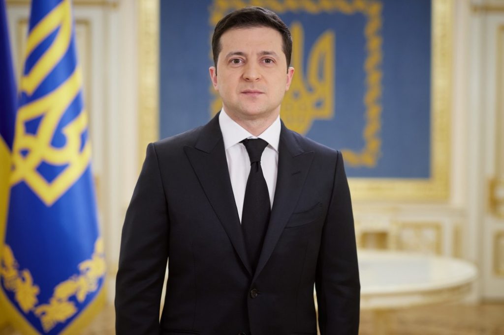 Вакцинованим українцям платитимуть тисячу гривень: повідомив президент (ВІДЕО)