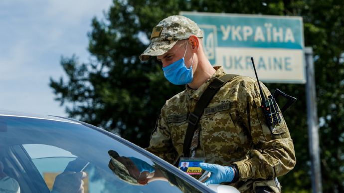 В Україні скасували можливість виїзду чоловікам-студентам іноземних вишів