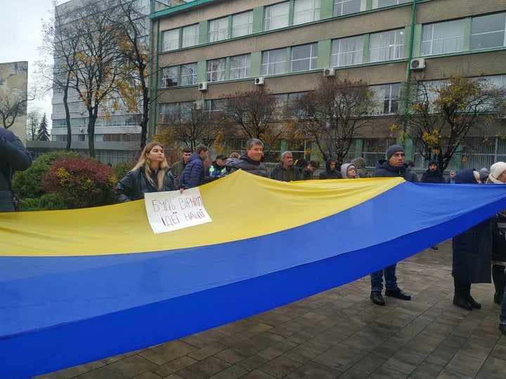 Біля “Львівської політехніки ” мітинг на підтримку Ірини Фаріон (ФОТО)