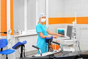 звертатися до гінеколога