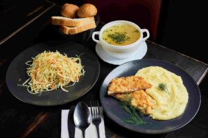 доставки їжі у Львові